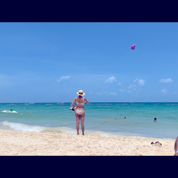 Meet your Posher, Allison - Picture 8 of 9